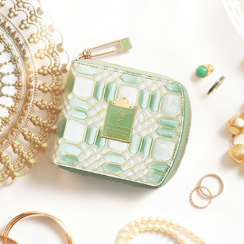 30代の女性向けおすすめ財布|HerSchedule(ハースケジュール) チェレットbillfold