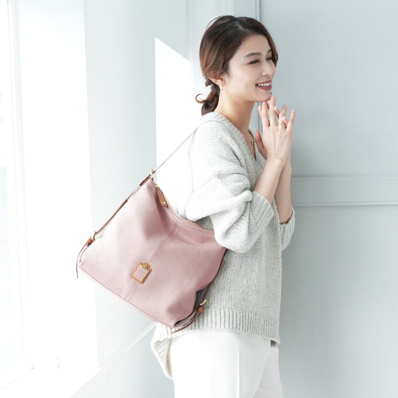 50代女性にふさわしい大人可愛いバッグ人気おすすめ|HerSchedule(ハースケジュール)のWork&Trip(ワークアンドトリップ)A4サイズ