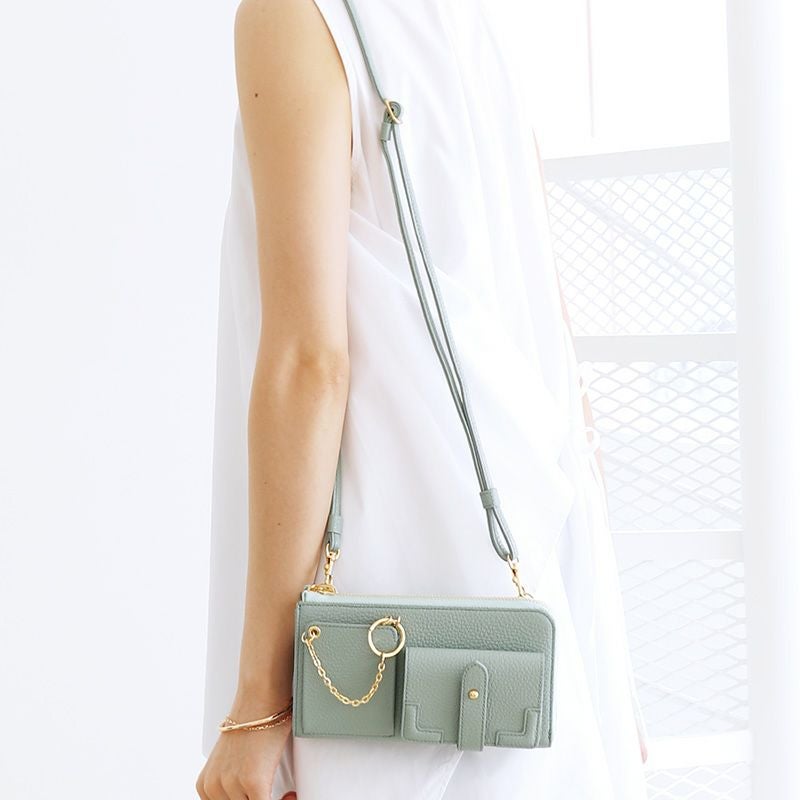 40代女性にオススメの可愛いとカジュアルがミックスした「ショルダーバッグ」