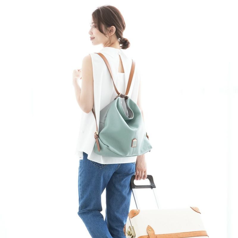 働く40代女性にぴったり◎。0秒でトートバッグに変わるキレイめリュック