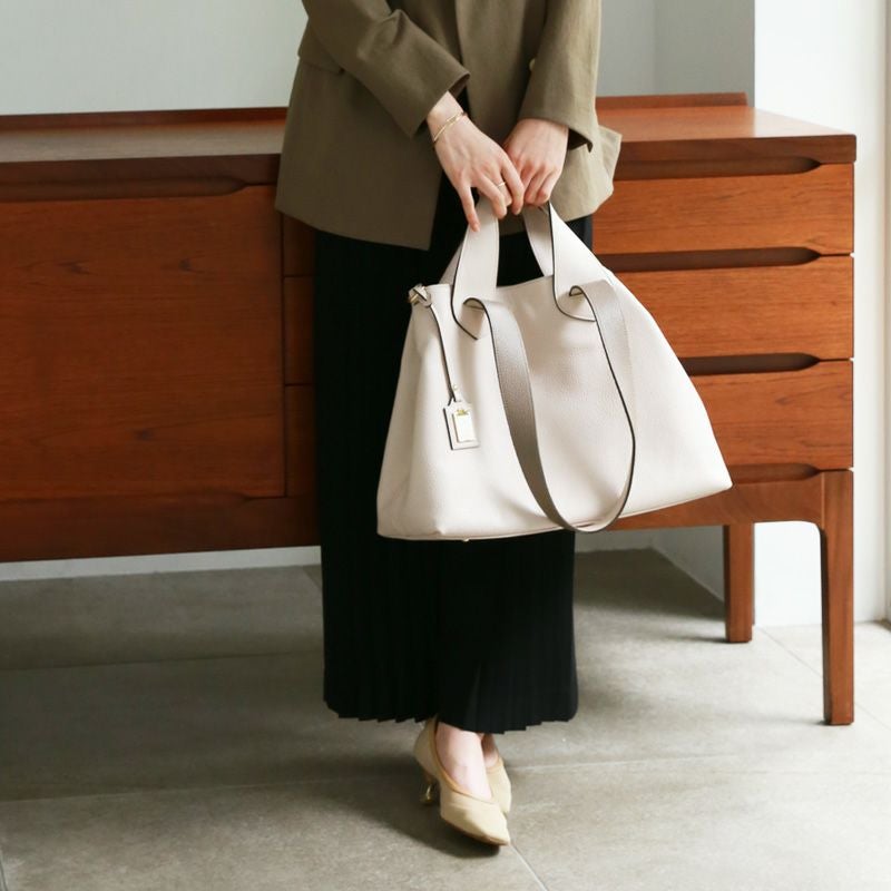 レディース通勤バッグを選ぶコツ